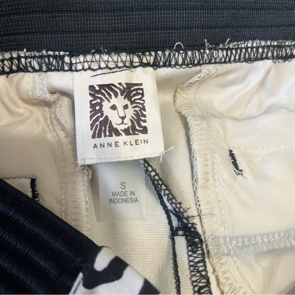 Anne Klein Black & Cream Animal Print Stretch Pants Elastic Waist Pockets Size S - Picture 7 of 11